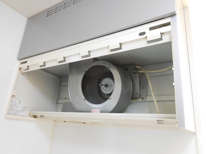 写真で見る格安ハウスクリーニングのレンジフードの内部